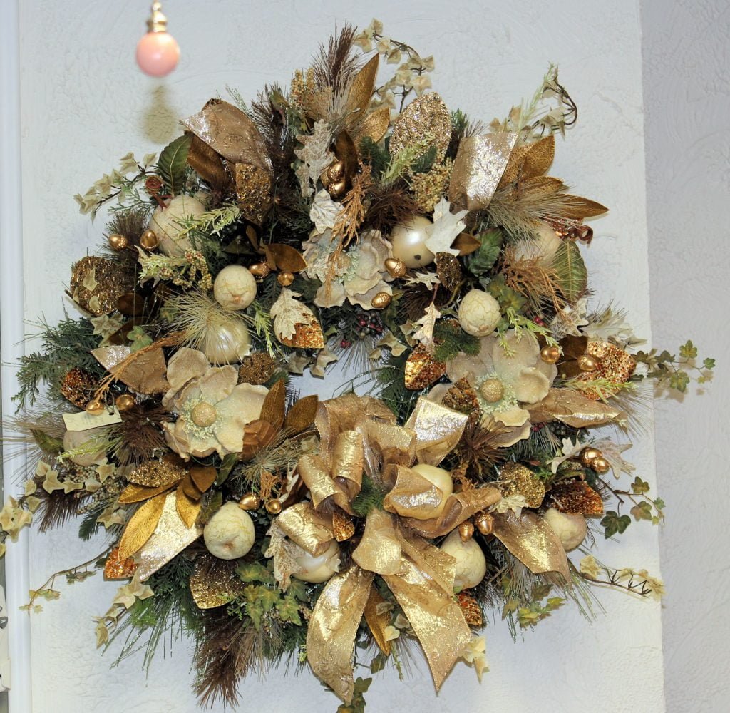 white and gold wreath